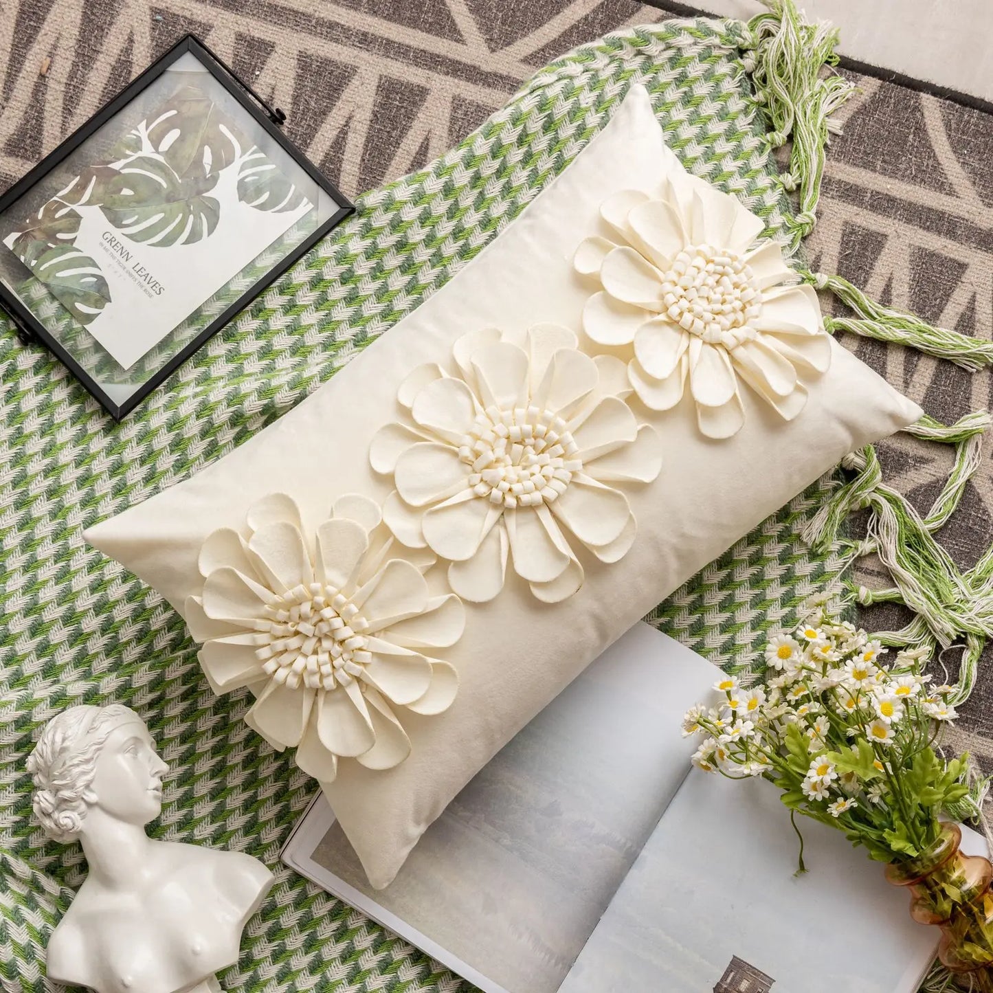 Daisy 3D Flower Pillow Covers Handmade Velvet Petals Home Decor (45x45cm)