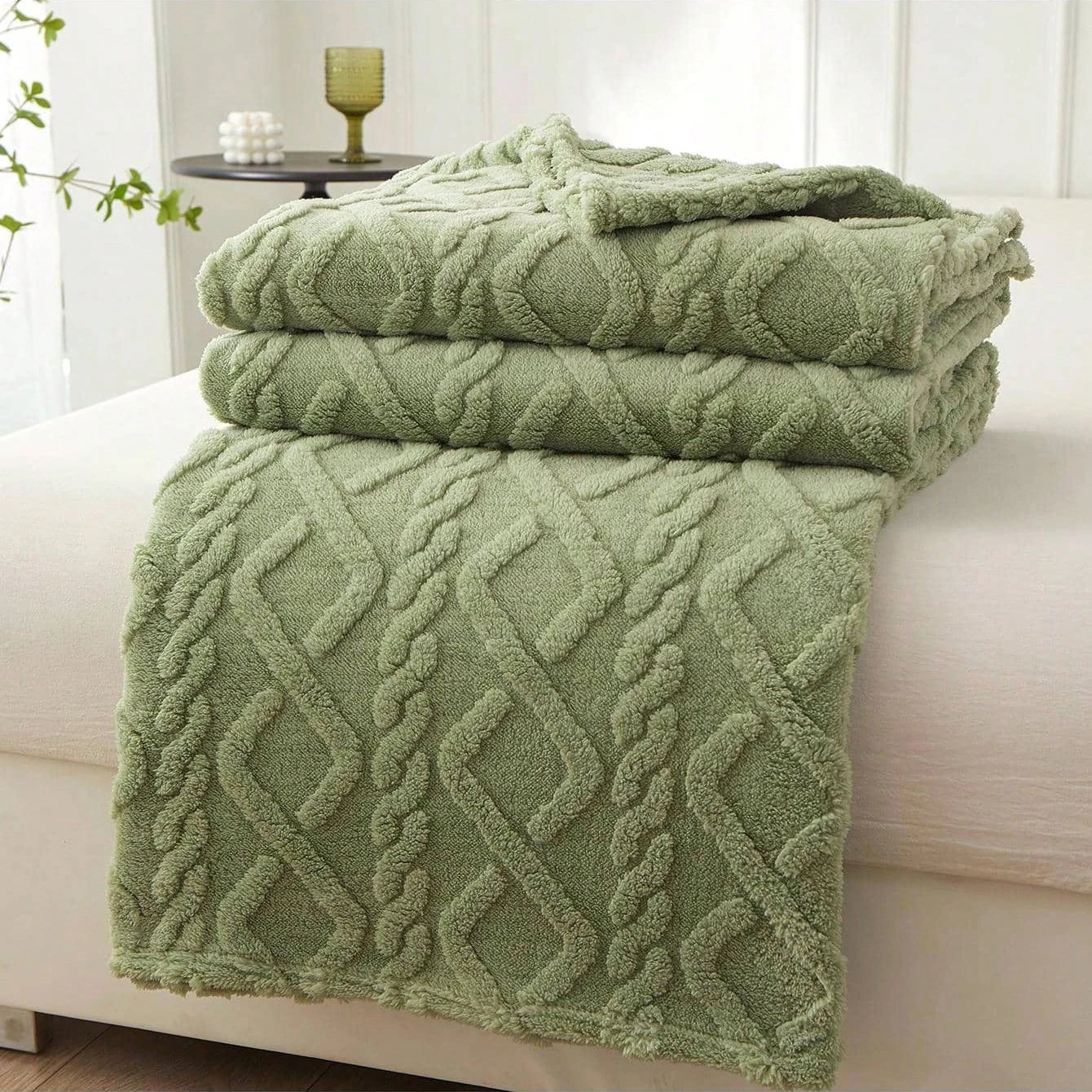 Luxurious Wide Striped Flannel Blanke