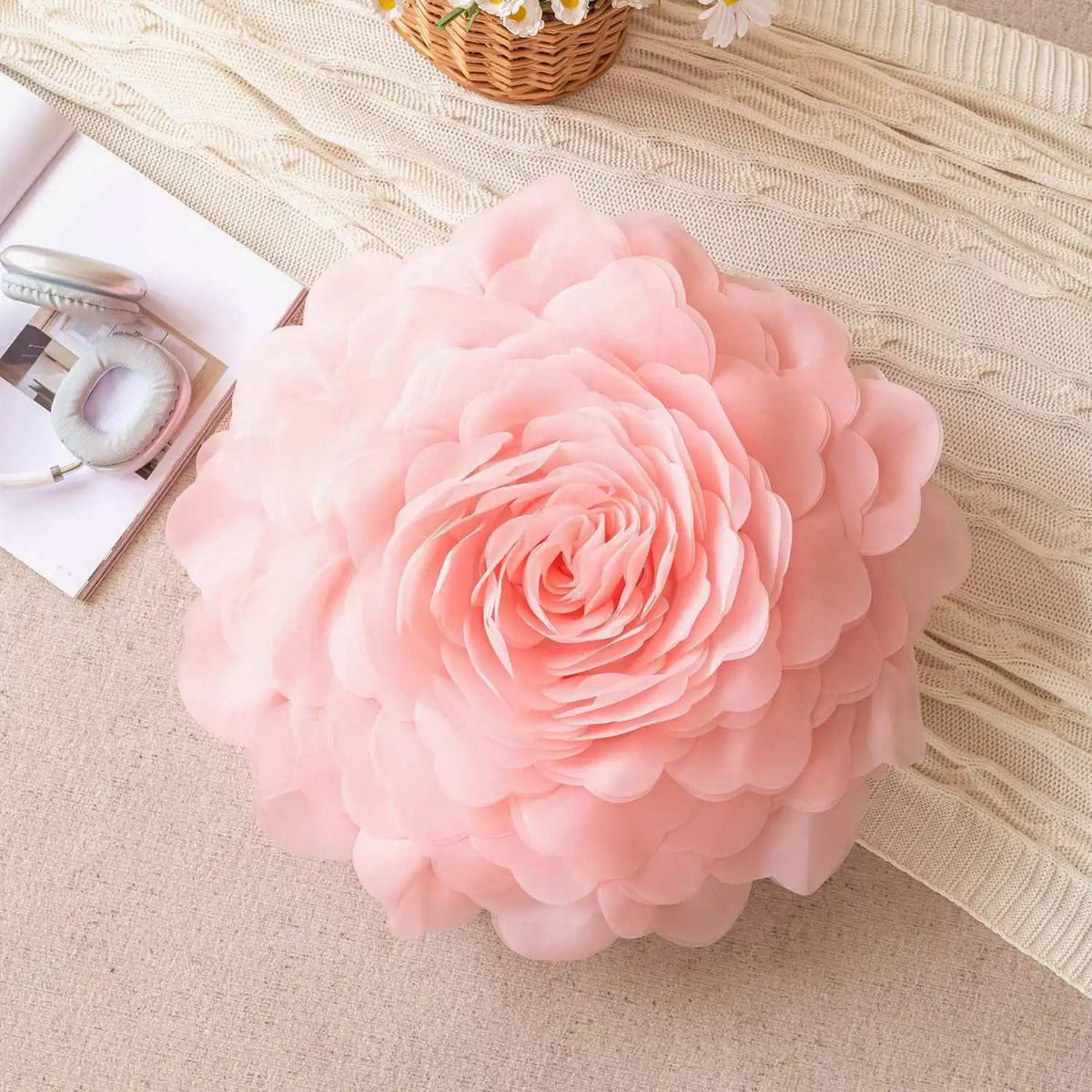 European Flower Cushion Cover Stereoscopic Flower Pillowcase Round Luxury Cushion.