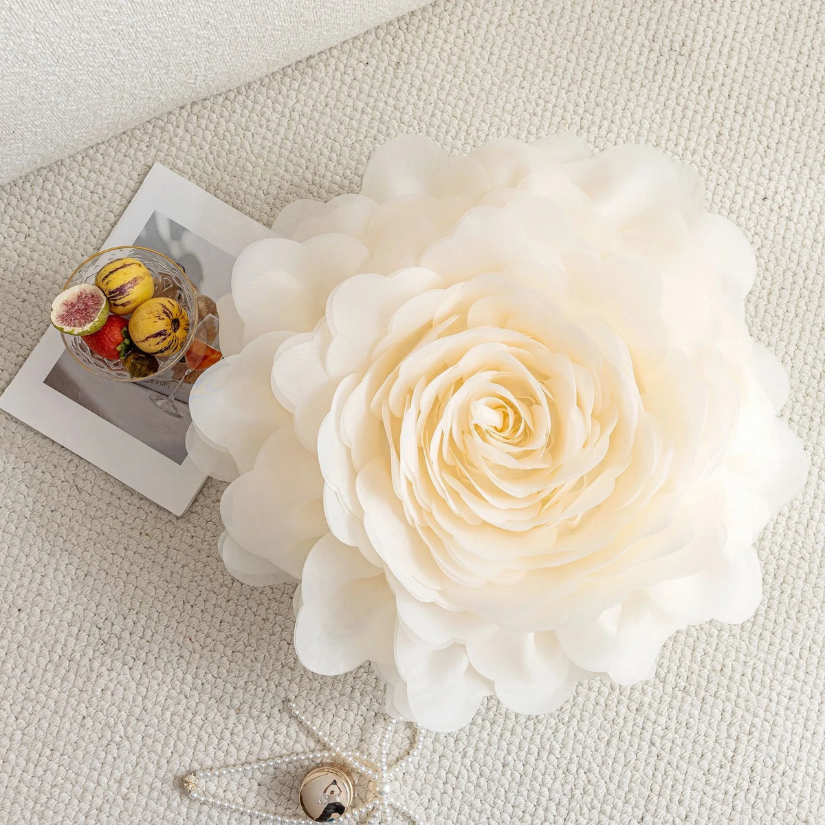 European Flower Cushion Cover Stereoscopic Flower Pillowcase Round Luxury Cushion.